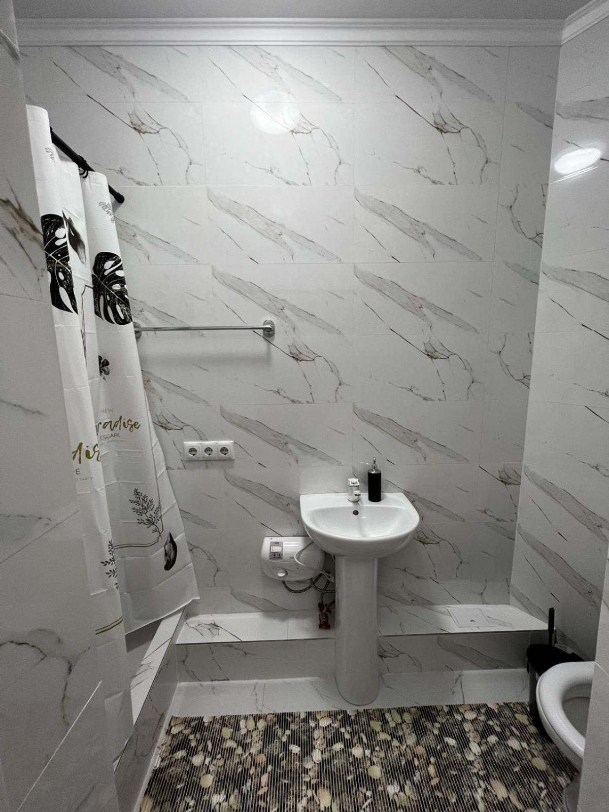 На Майлина Apartment Turksib Luaran gambar